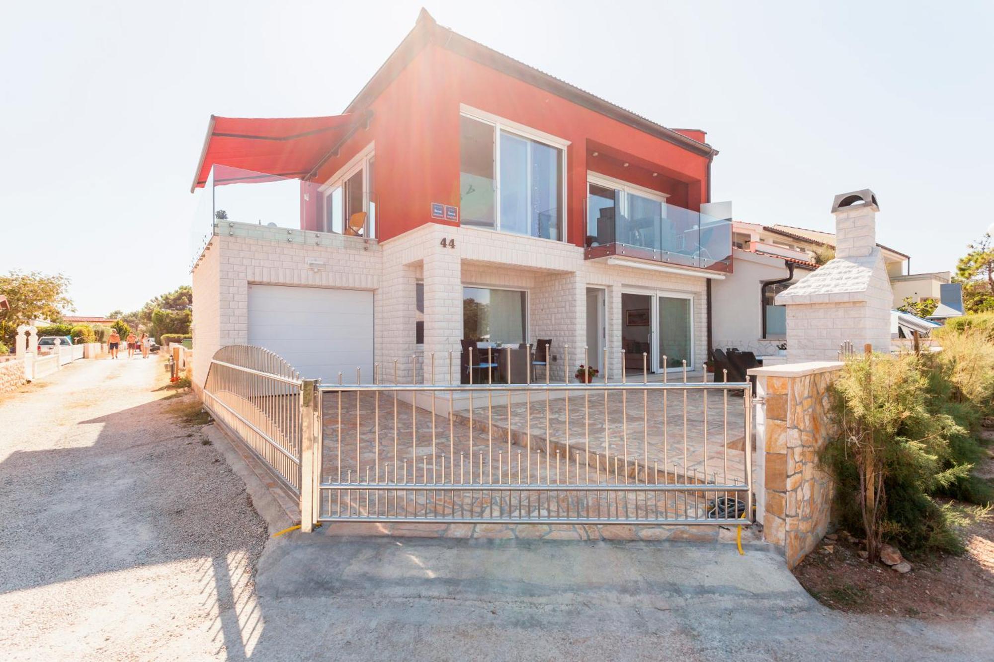Apartments Svetec วีร์ ภายนอก รูปภาพ