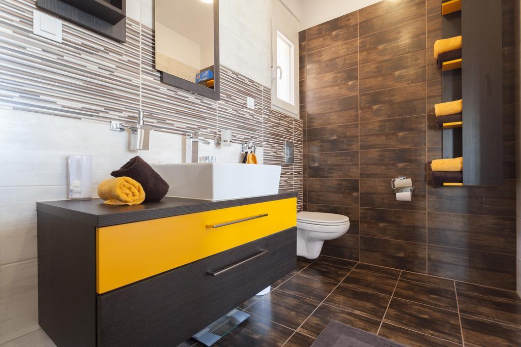 Apartments Svetec วีร์ ภายนอก รูปภาพ