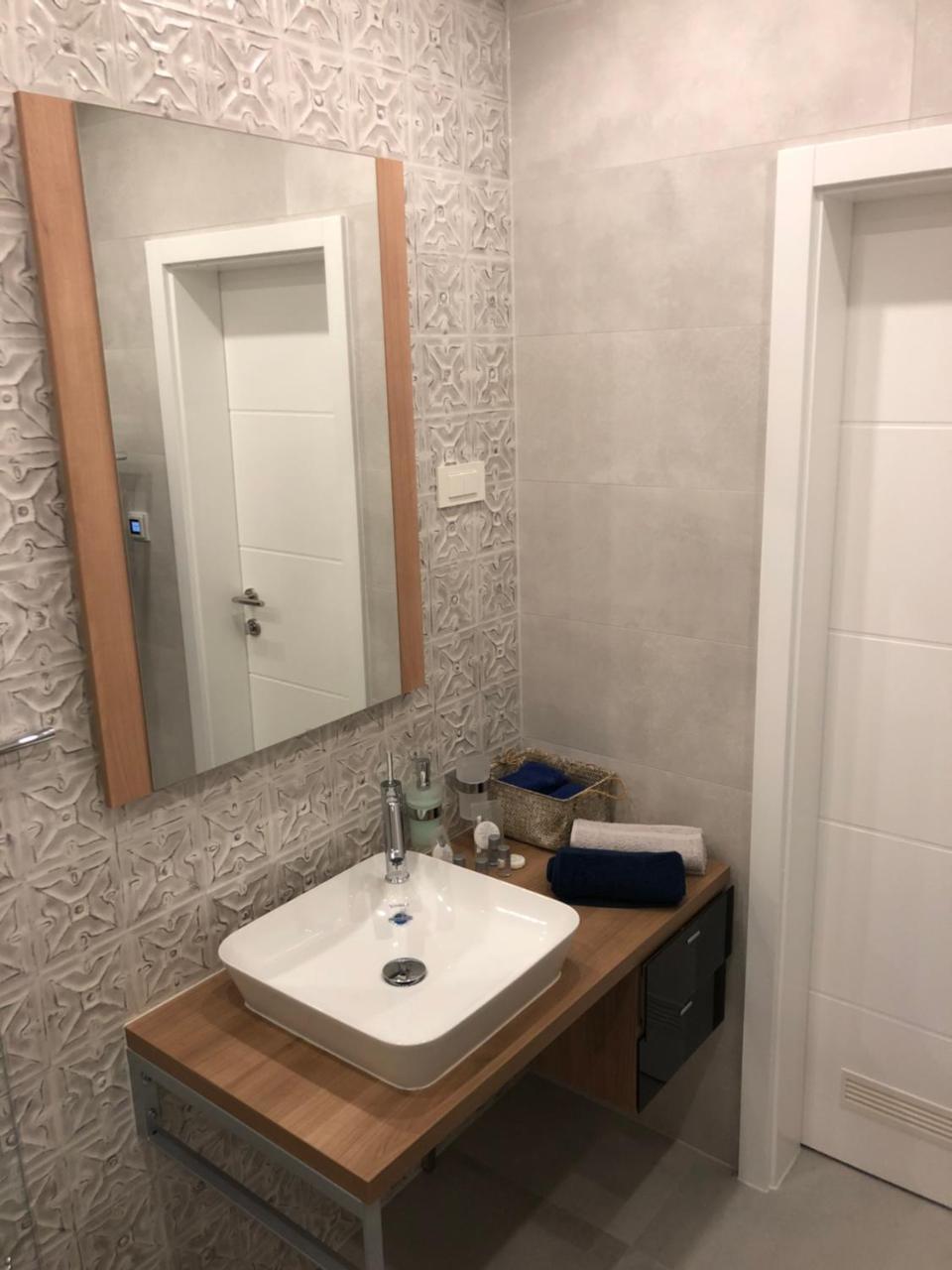 Apartments Svetec วีร์ ภายนอก รูปภาพ