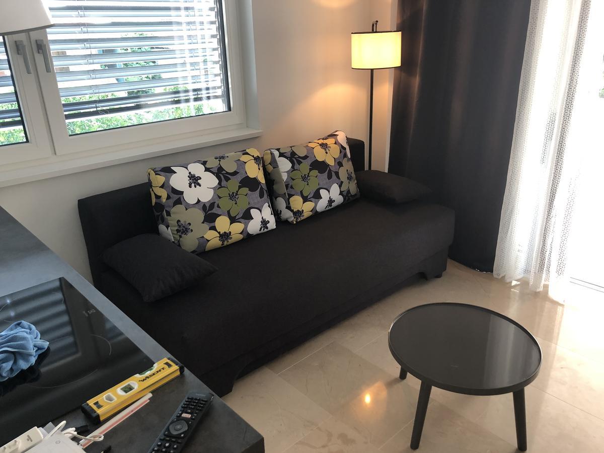 Apartments Svetec วีร์ ภายนอก รูปภาพ